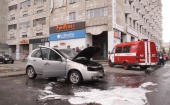 Утром в самом центр Архангельска, у "Высотки" сгорел автомобиль