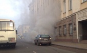 Прямо под окнами регионального ФСБ в Архангельске вспыхнул автомобиль