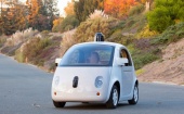 Компания Google впервые показала миру машину с автопилотом