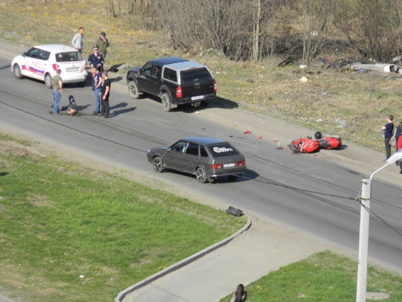 ДТП с участием мотоциклиста в Архангельске на проспекте Дзержинского