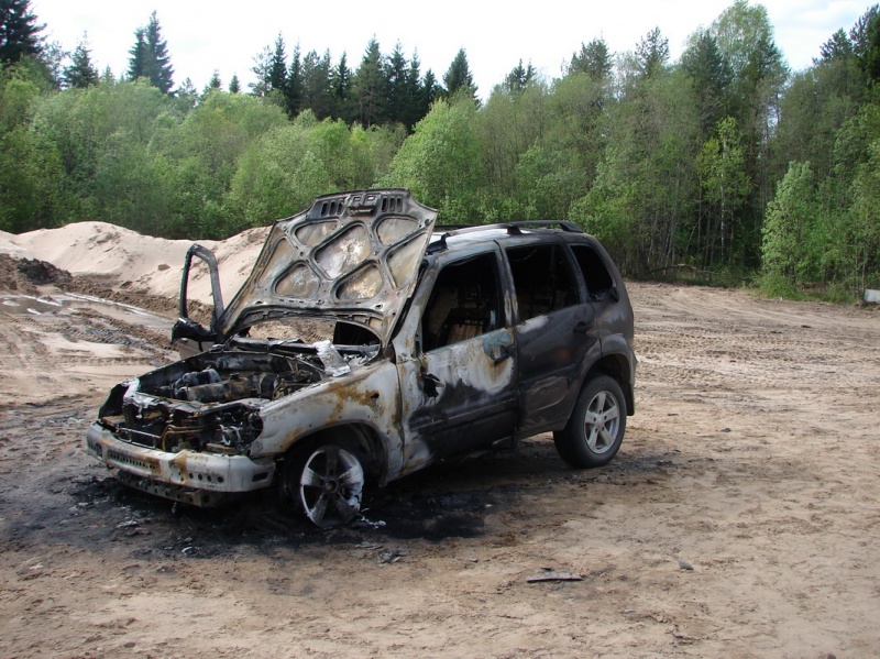 В Архангельской области автомобиль загорелся на ходу