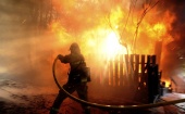 В Архангельске на острове Кего сгорел частный деревянный дом, в огне сгорел мужчина