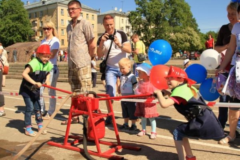 Фестиваль безопасности, посвященный Дню защиты детей, состоялся накануне в Архангельске