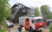 В Архангельске при пожаре в жилом доме погибли два человека (видео)