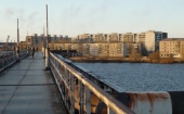 79-летний пенсионер пытался покончить с собой выбросившись с моста в Архангельске