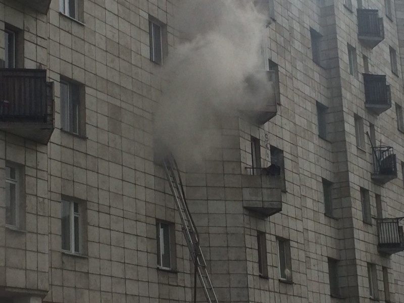 Смертельный пожар в центре Архангельска на улице Воскресенской: две женщины погибли, задохнувшись