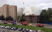 Крупный пожар в центре Архангельска, огнем объята очередная деревяшка