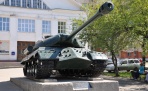 В преддверии Дня Победы в Архангельске установили памятник танку ИС-3