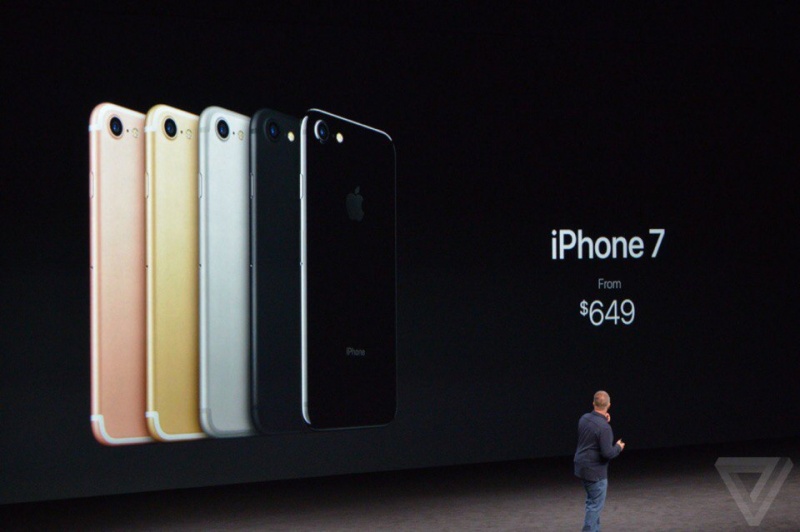 Компания Apple представила водостойкие iPhone 7, iPhone 7 Plus и беспроводные наушники AirPods
