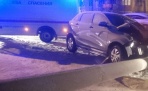 В Северодвинске в районе улицы Мира LADA XRAY на летней резине снесла фонарный столб