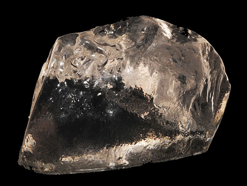 На месторождении имени Ломоносова в Архангельской области найден алмаз весом в 30 карат