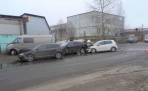 Сразу четыре автомобиля столкнулись на перекрестке улиц Павла Усова и Нагорной в Архангельске