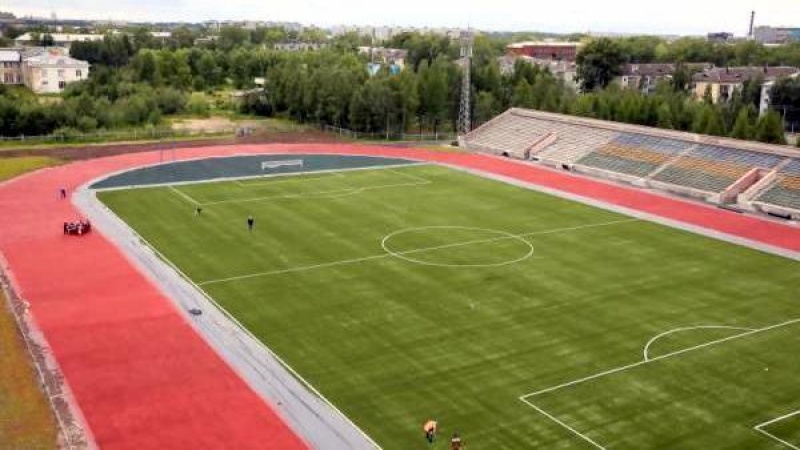 В Архангельске завершаются работы по капитальной реконструкции стадиона в Северном округе
