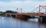 В Архангельске баржа, доверху груженная лесом, врезалась в Кузнечевский мост