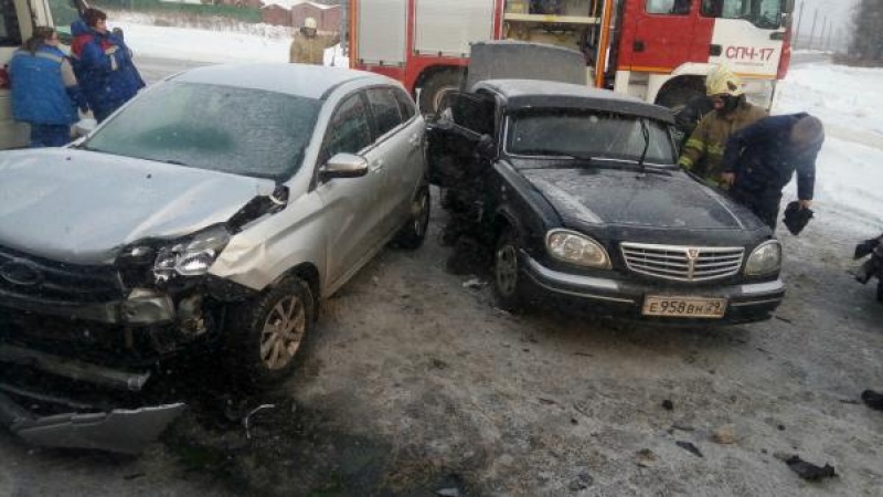 В тройном ДТП на окраине Архангельска пострадали два человека